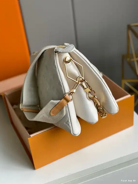 First bag LOUIS COUSSIN VUITTON PM 0508